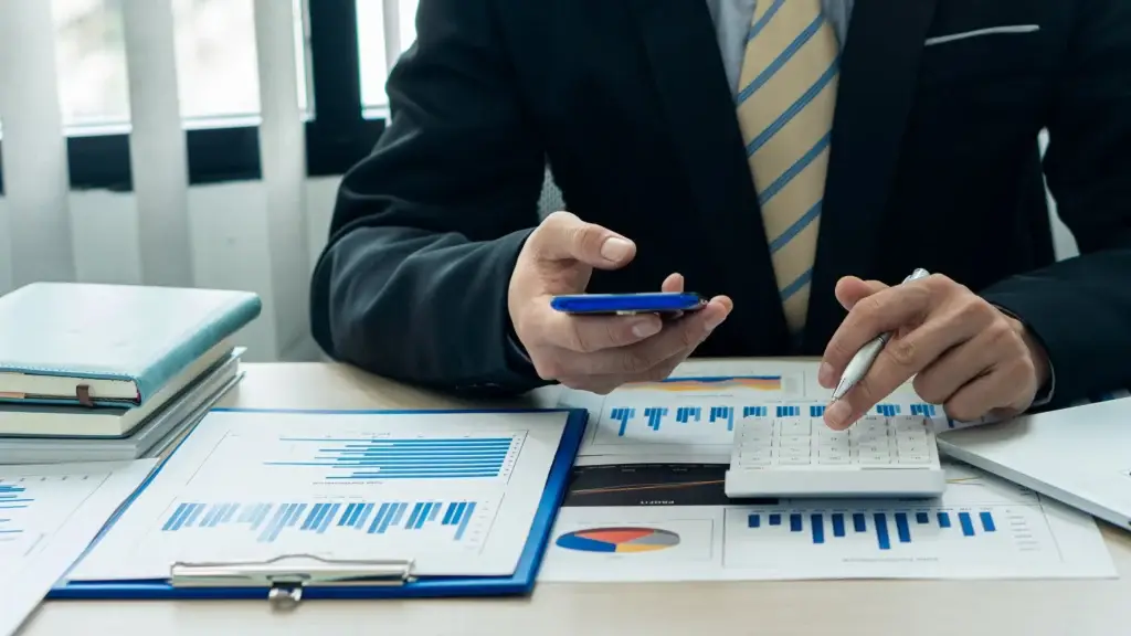 Why Should You Consider a Fractional CRO For Your Business?
