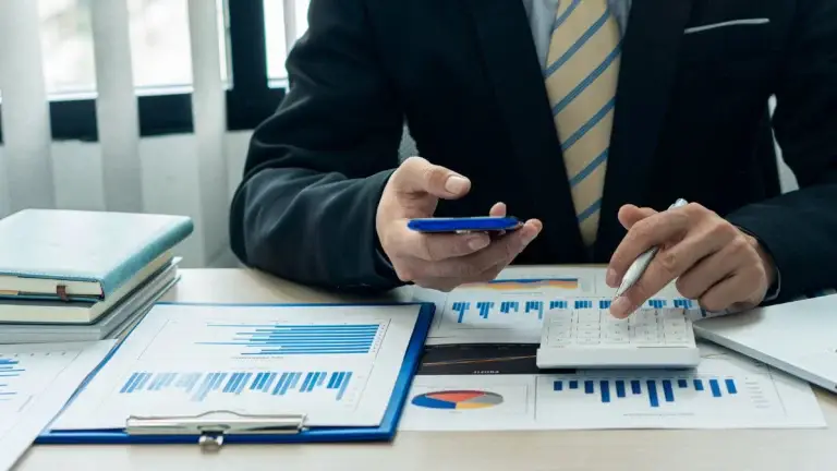 Why Should You Consider a Fractional CRO For Your Business?